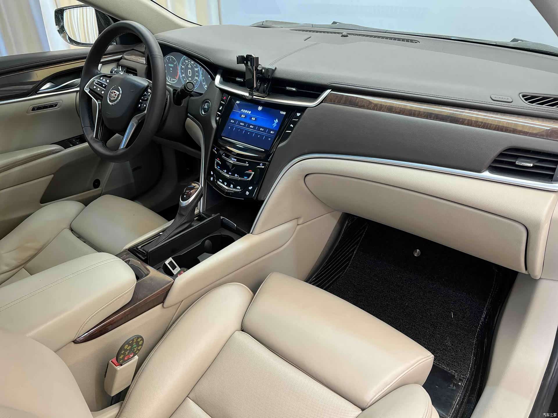 Cadillac XTS, 2013 23