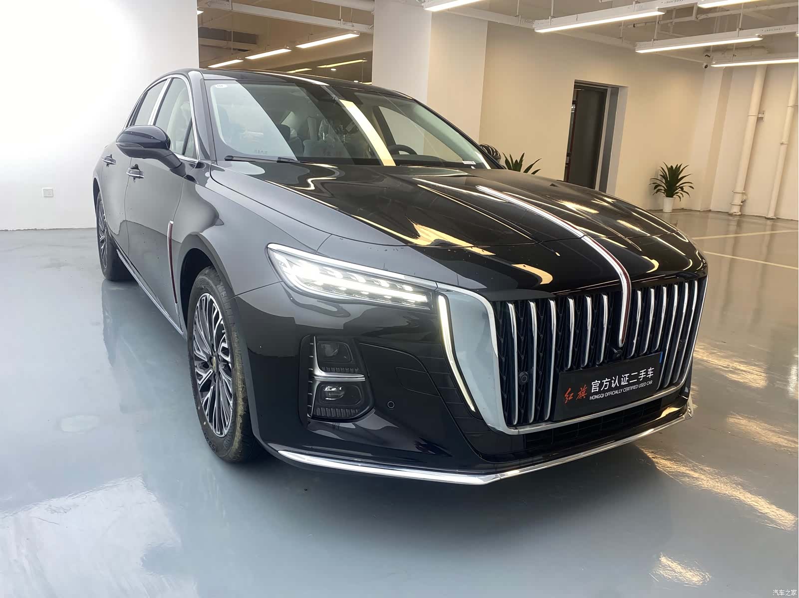 Hongqi H5, 2026 3