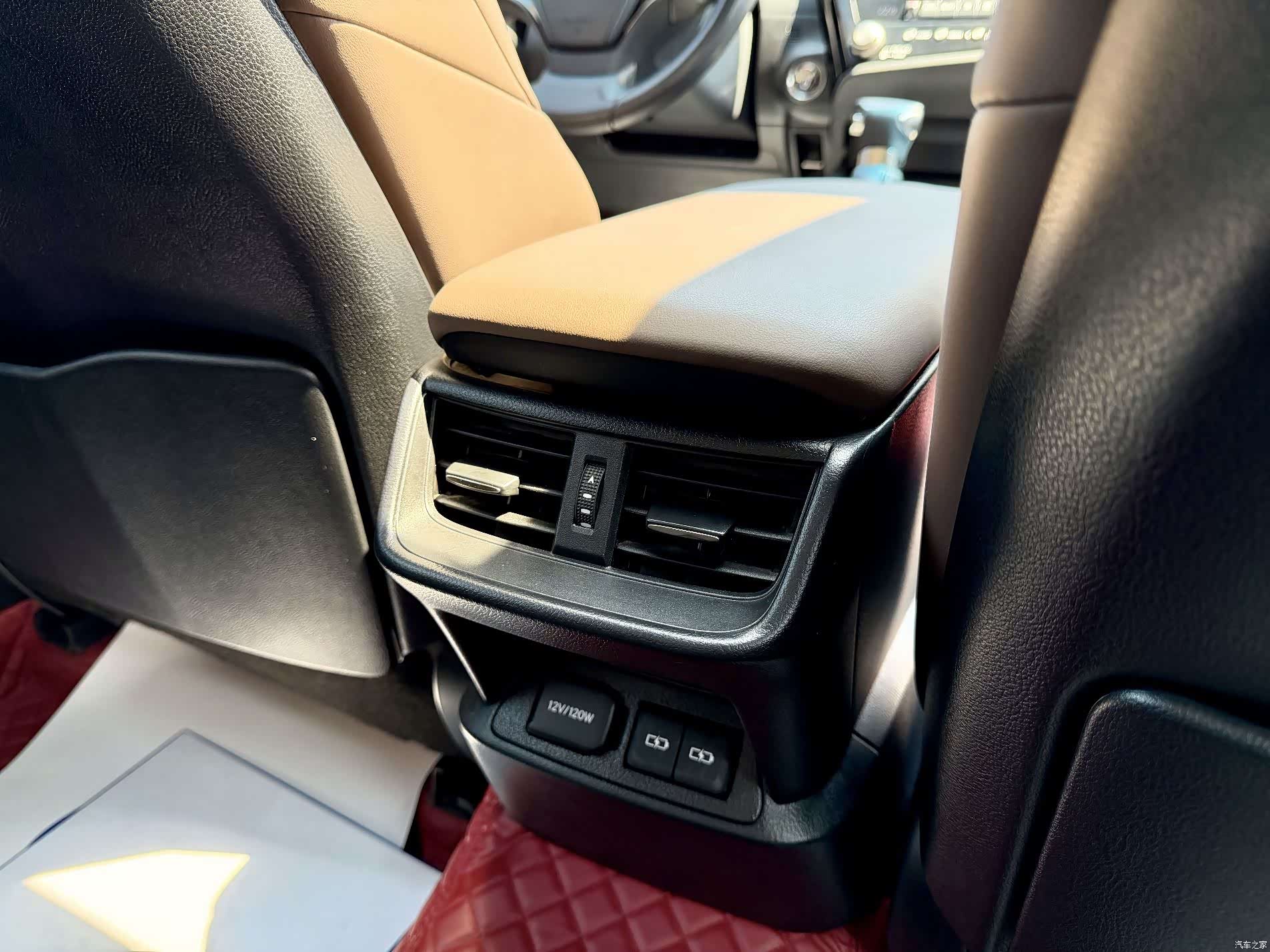 Lexus ES, 2024 7
