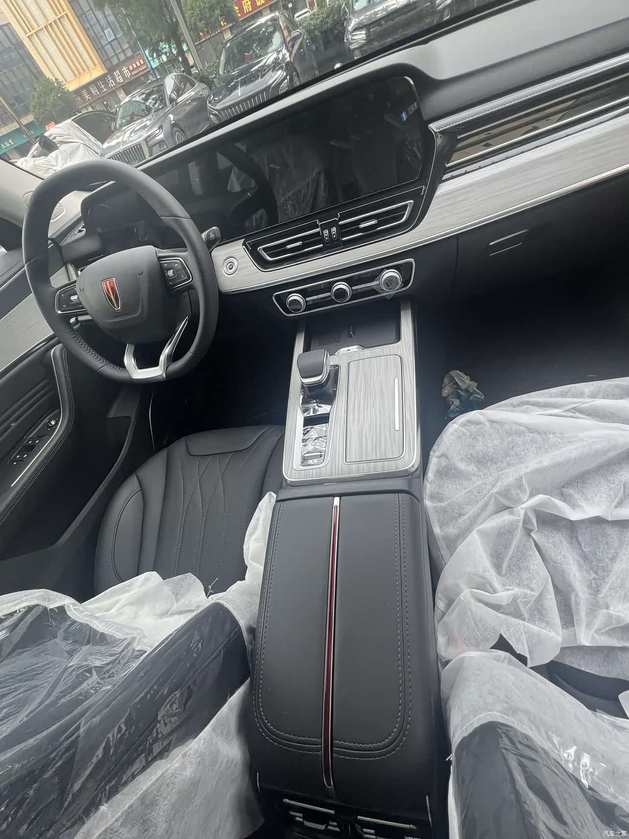 Hongqi HS5, 2026 все фото