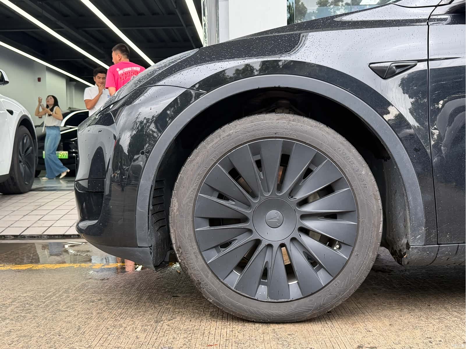 Tesla Model Y, 2023 7