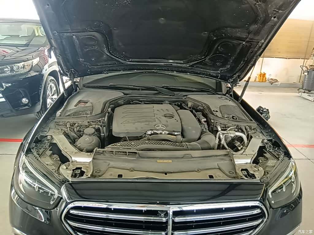 Mercedes-Benz E-Class, 2024 20