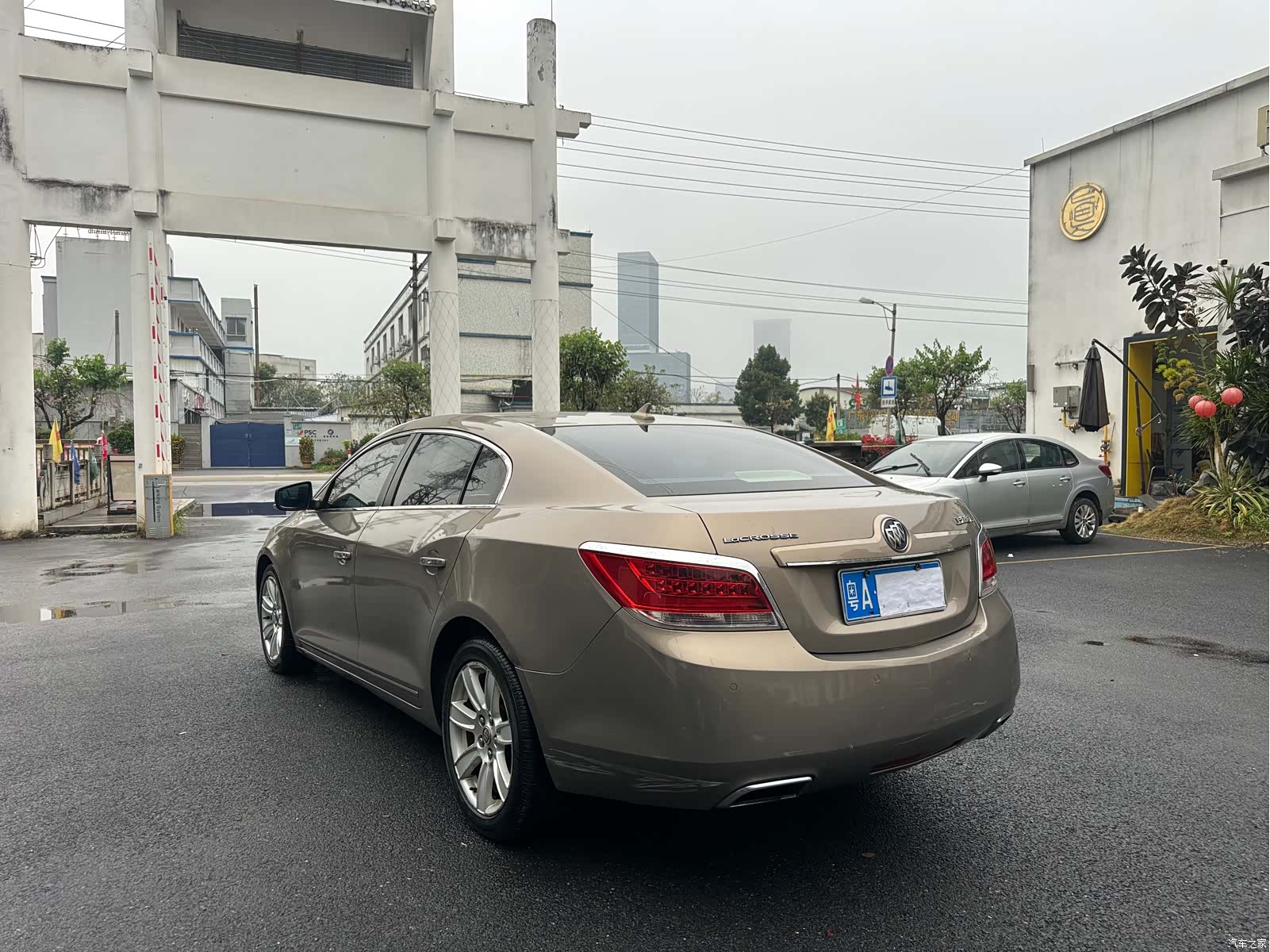 Buick LaCrosse, 2011 7