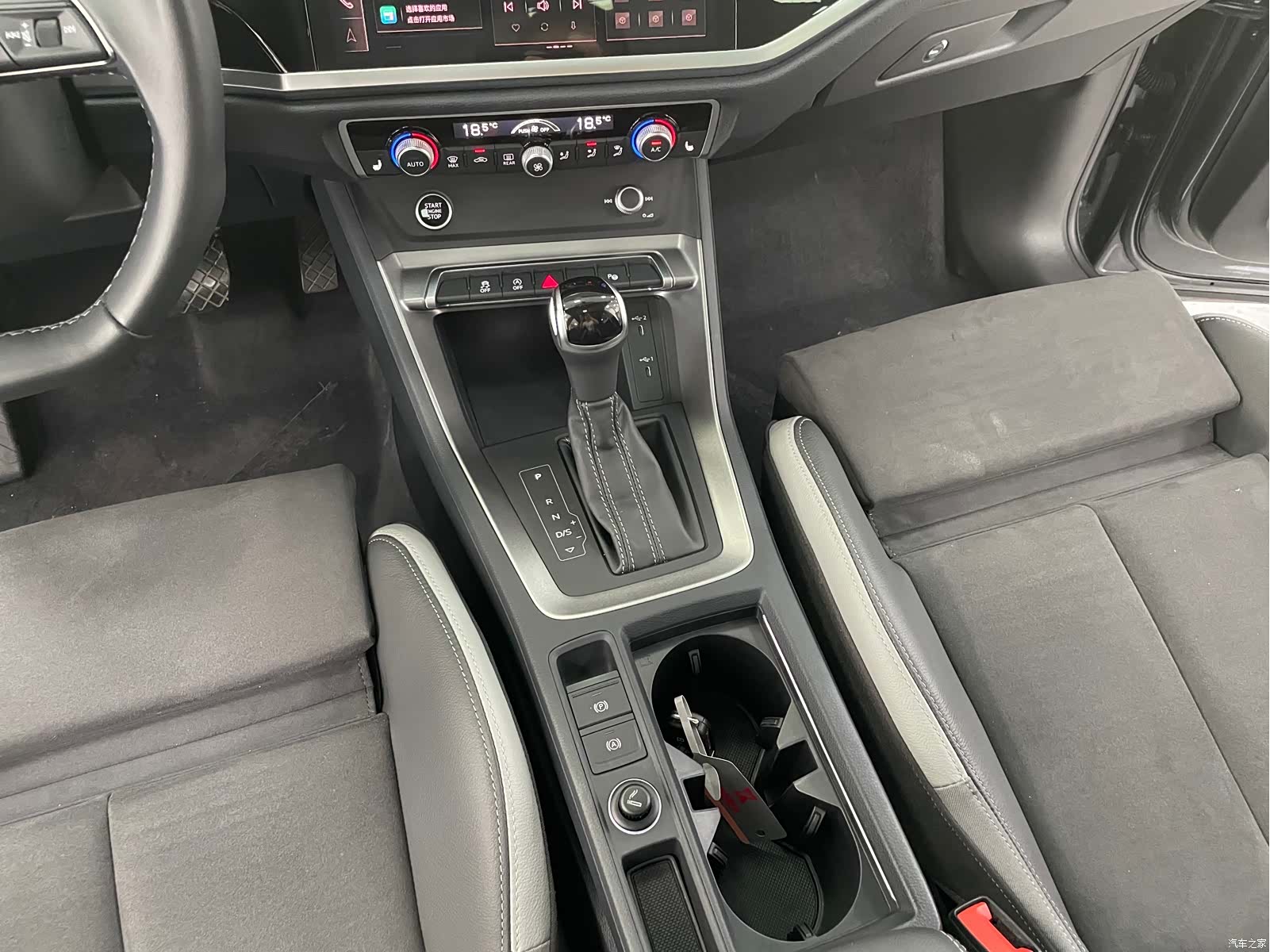 Audi Q3, 2022 11