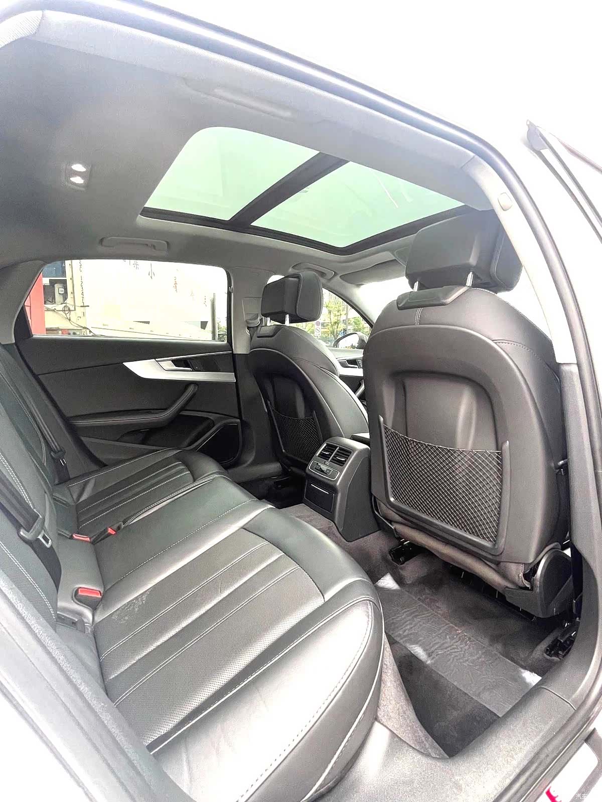 Audi A4L, 2023 9