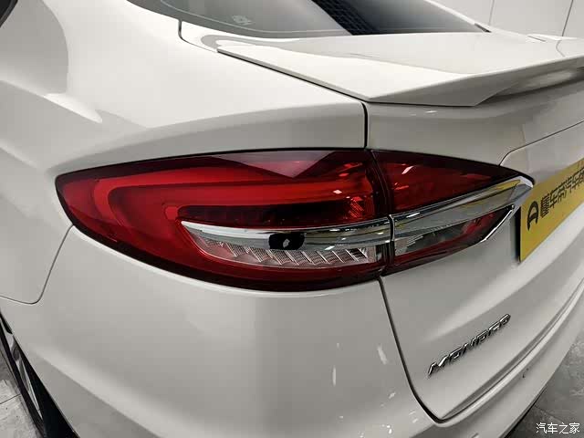 Ford Mondeo, 2020 12