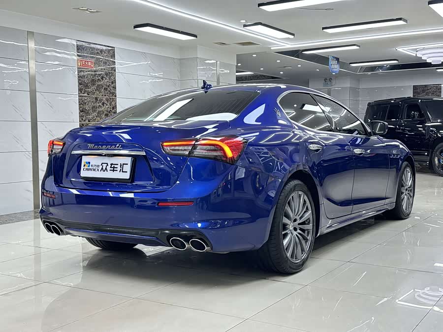 Maserati Ghibli 2022, фото 6