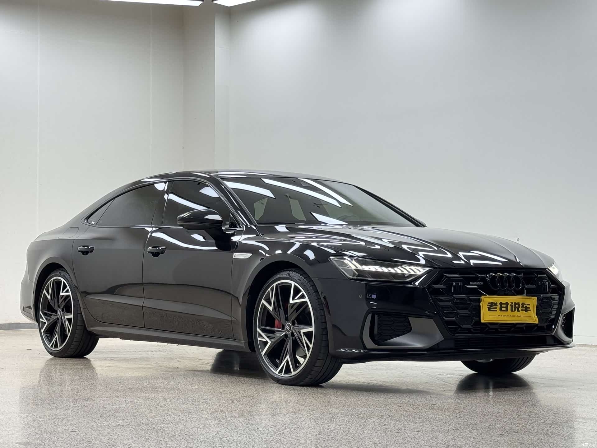 Audi A7L, 2025 4