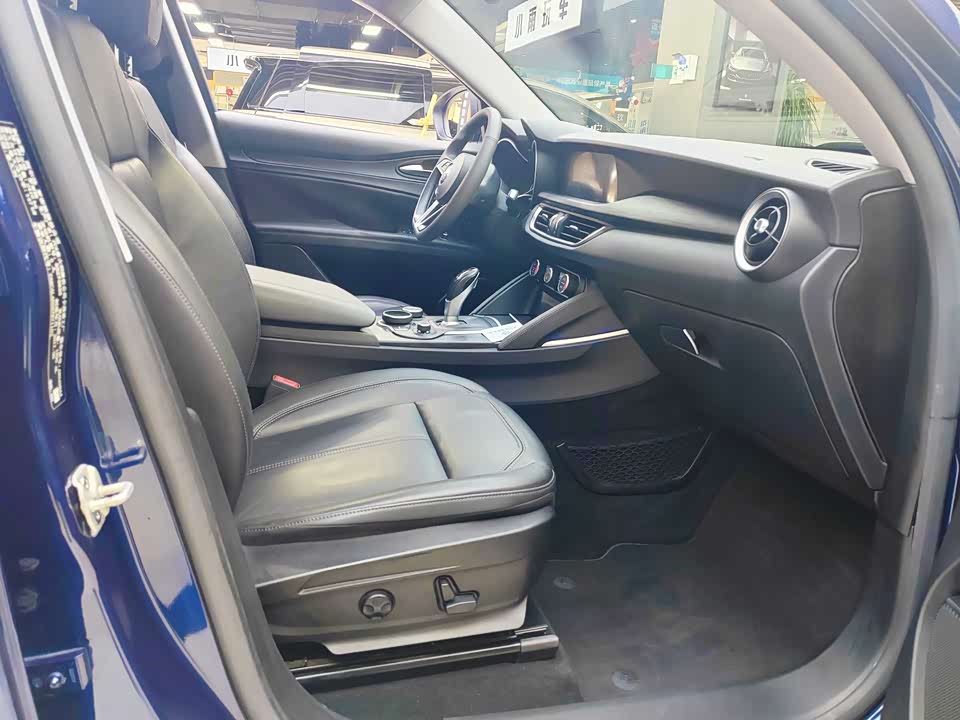Alfa Romeo Stelvio Alfa Romeo Stelvio