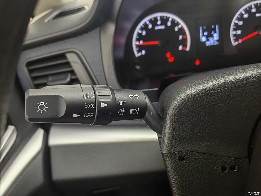DongFeng M5, 2025 21