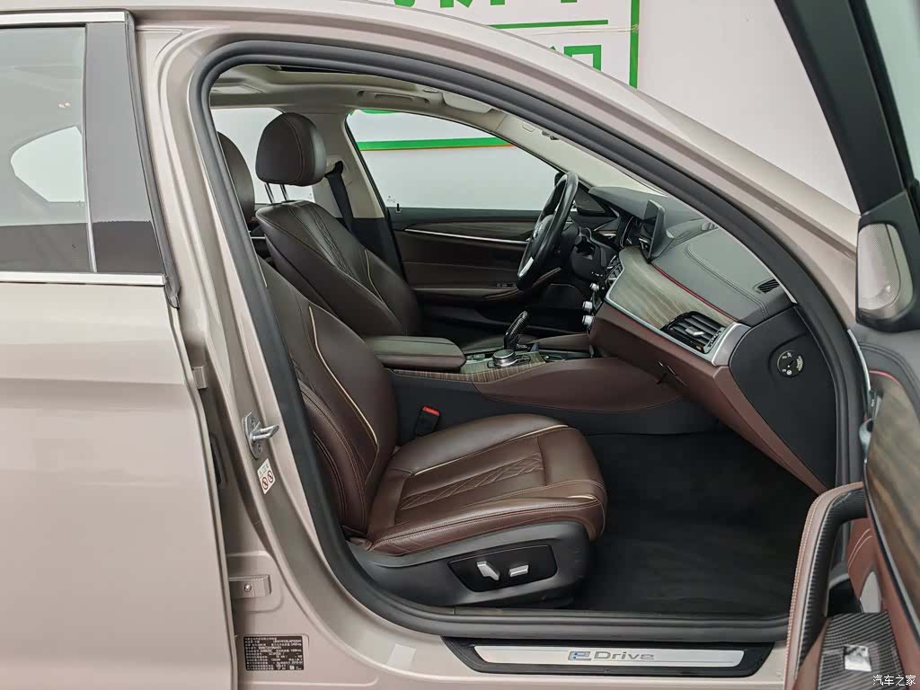 BMW 5 Series, 2018 23