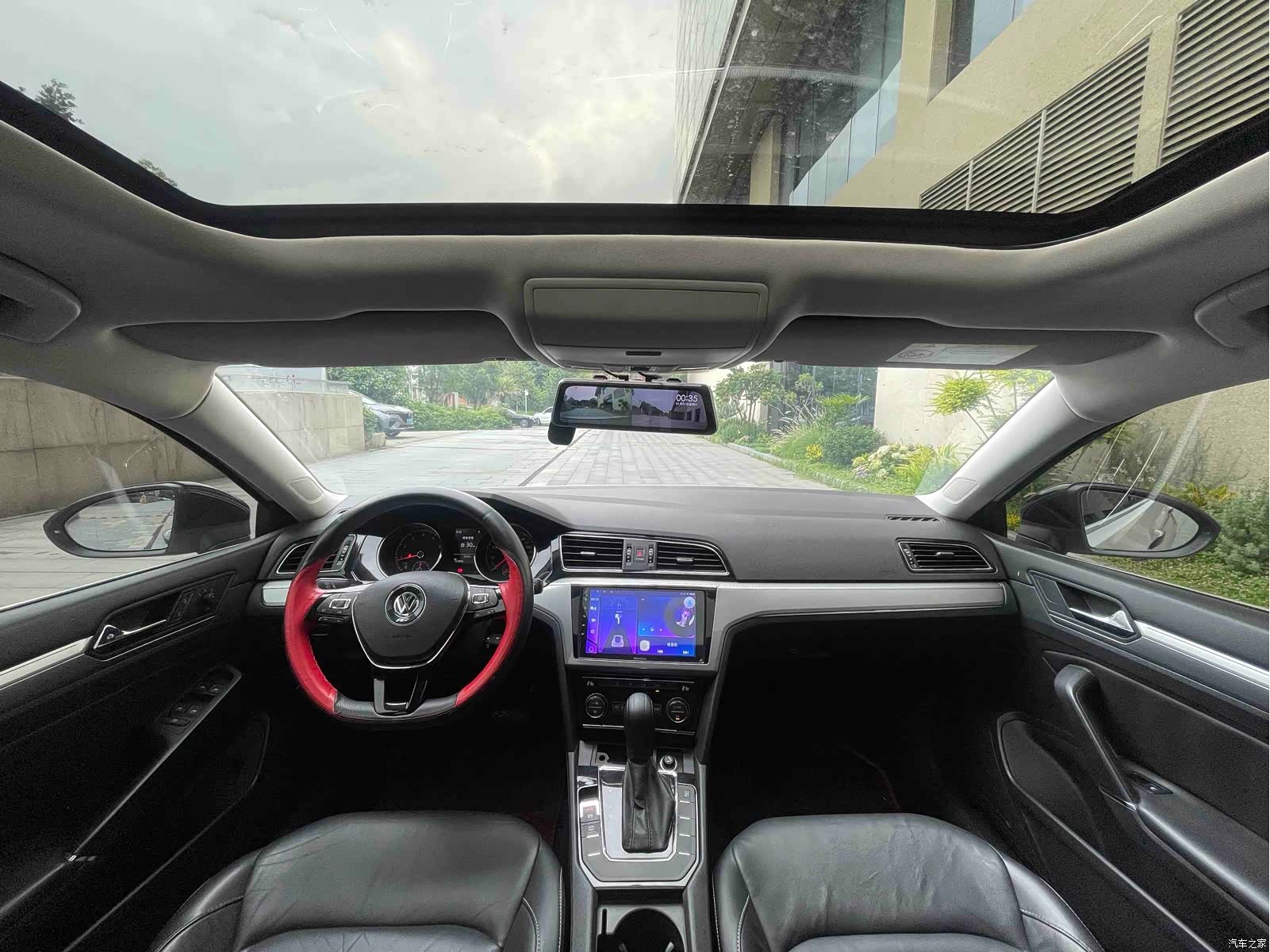 Volkswagen Lamando, 2015 6
