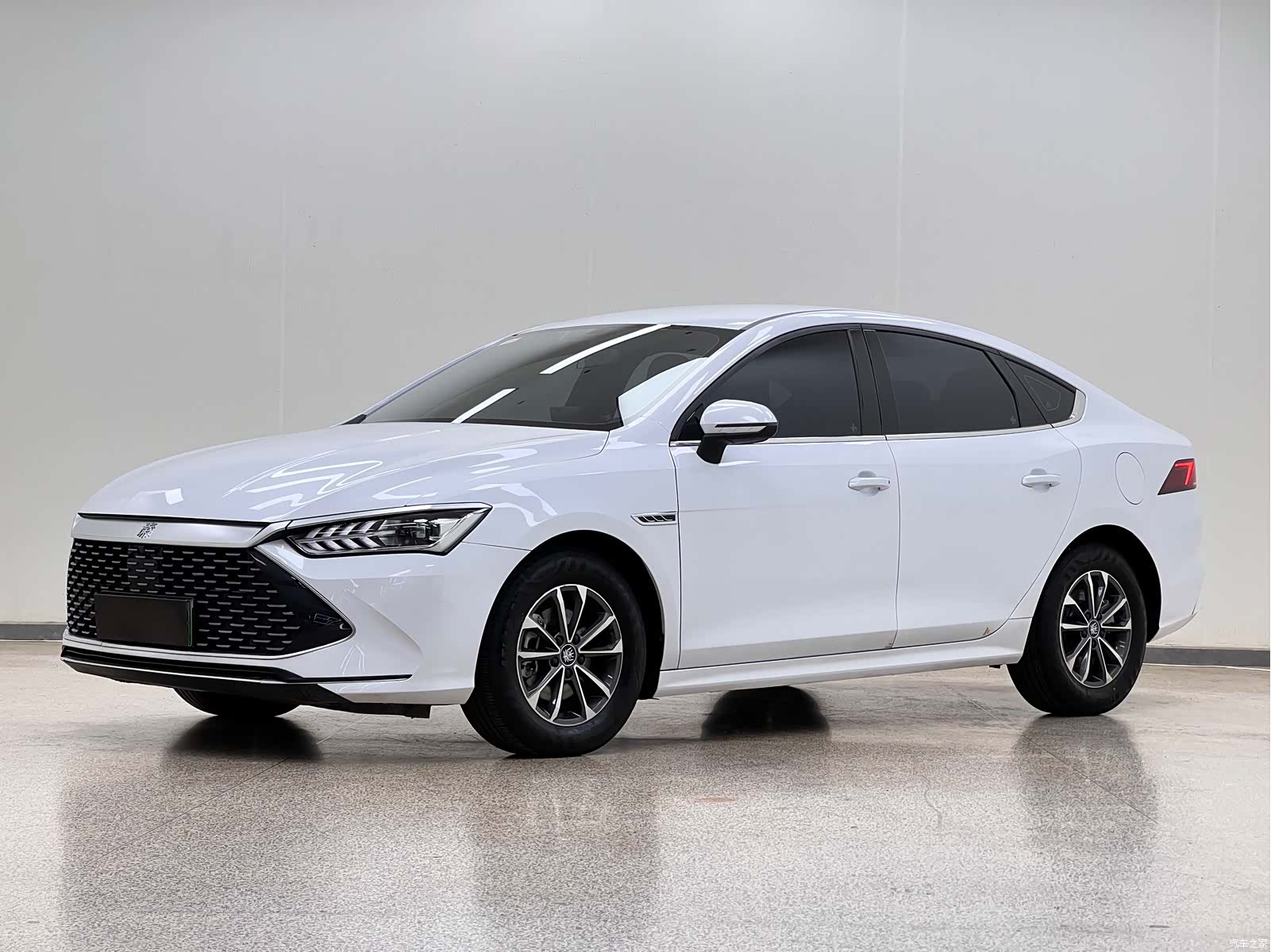 BYD Qin, 2024 1
