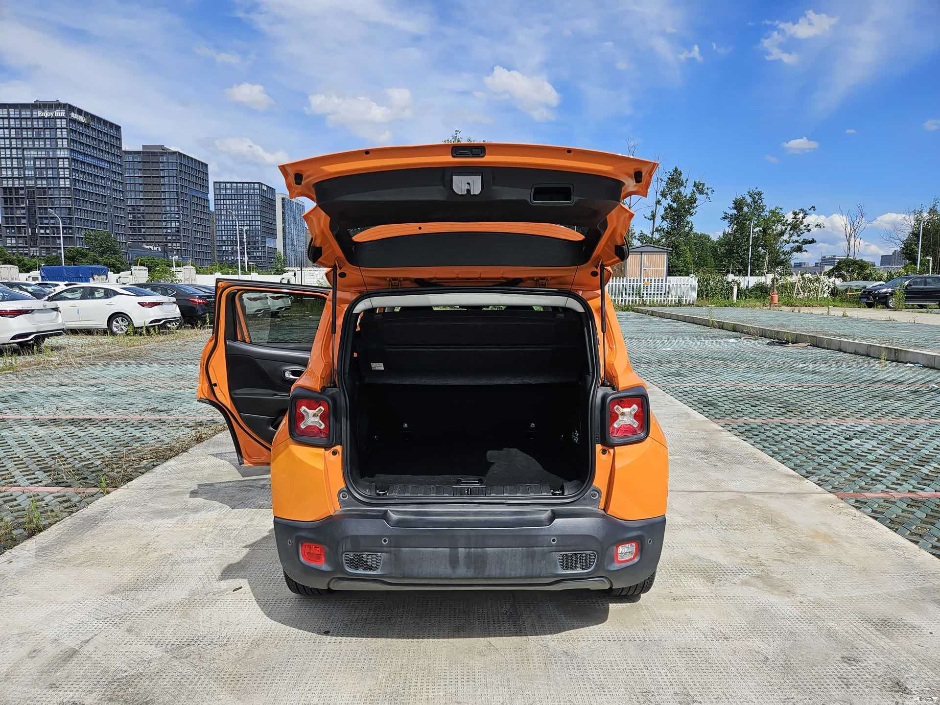 Jeep Renegade, 2018 16