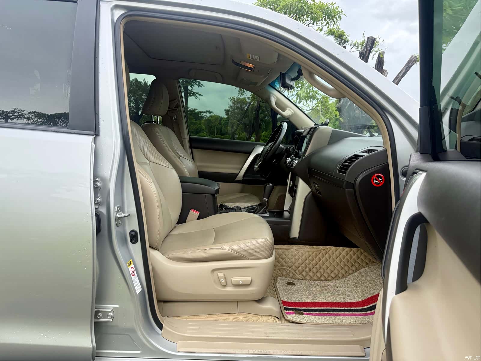 Toyota Prado, 2010 11