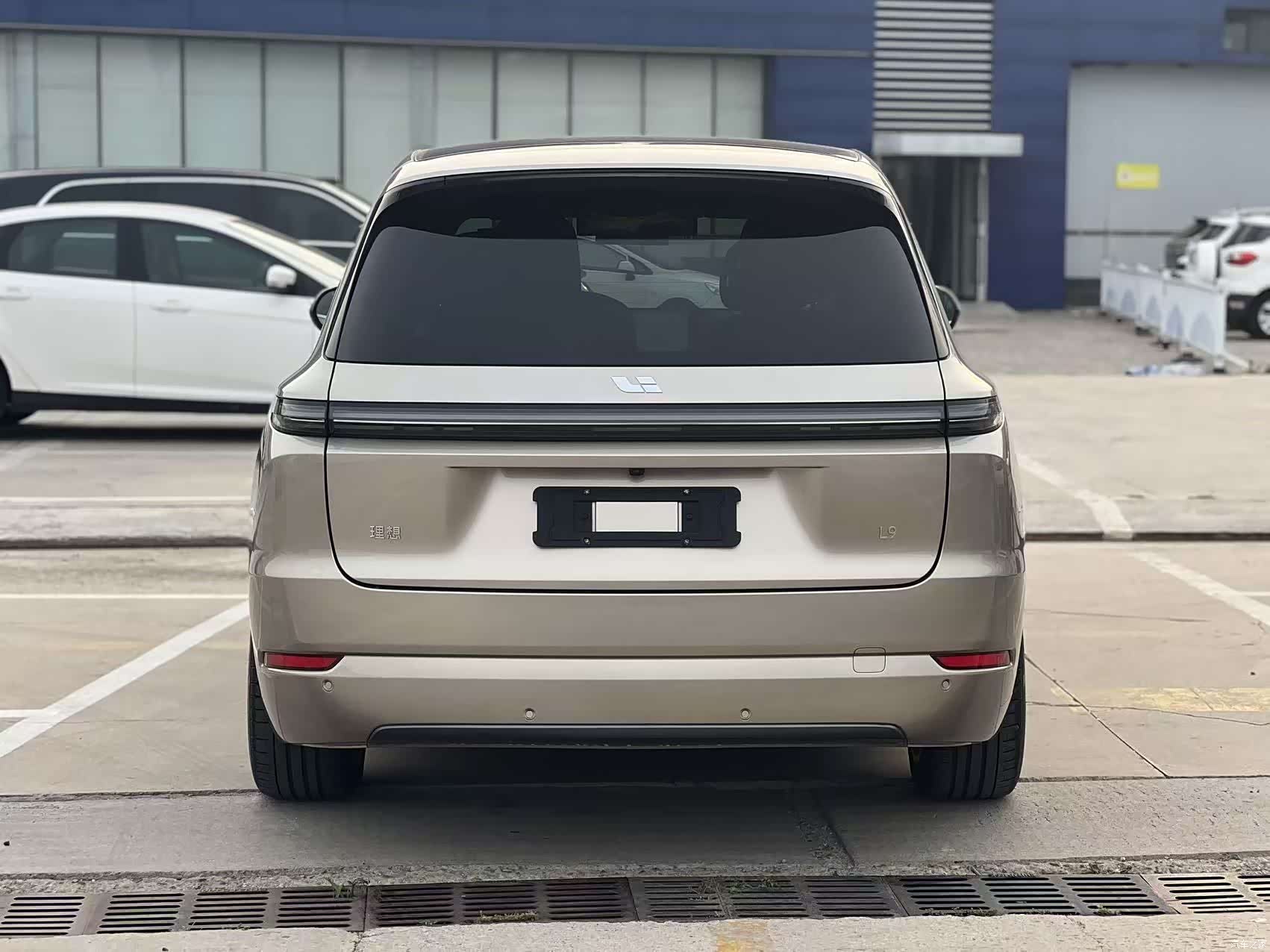 Li Auto L9, 2023 12