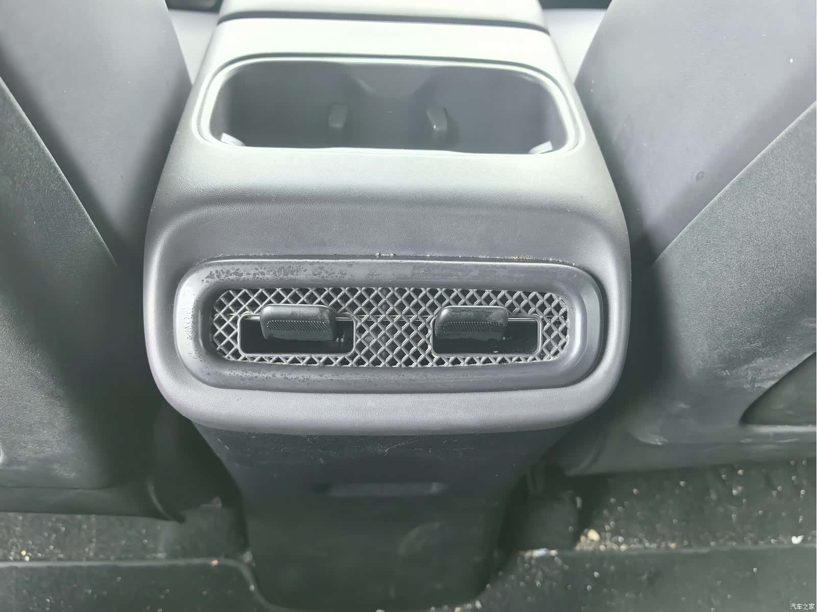 Leapmotor C10, 2025 12