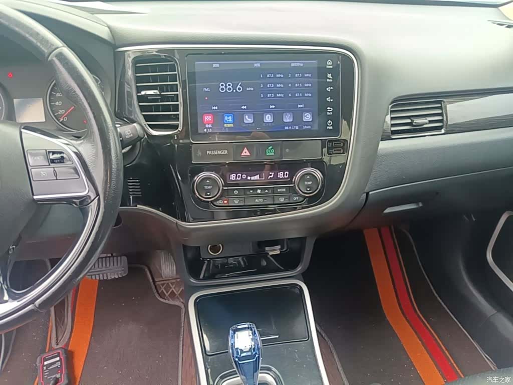 Mitsubishi Outlander, 2018 13