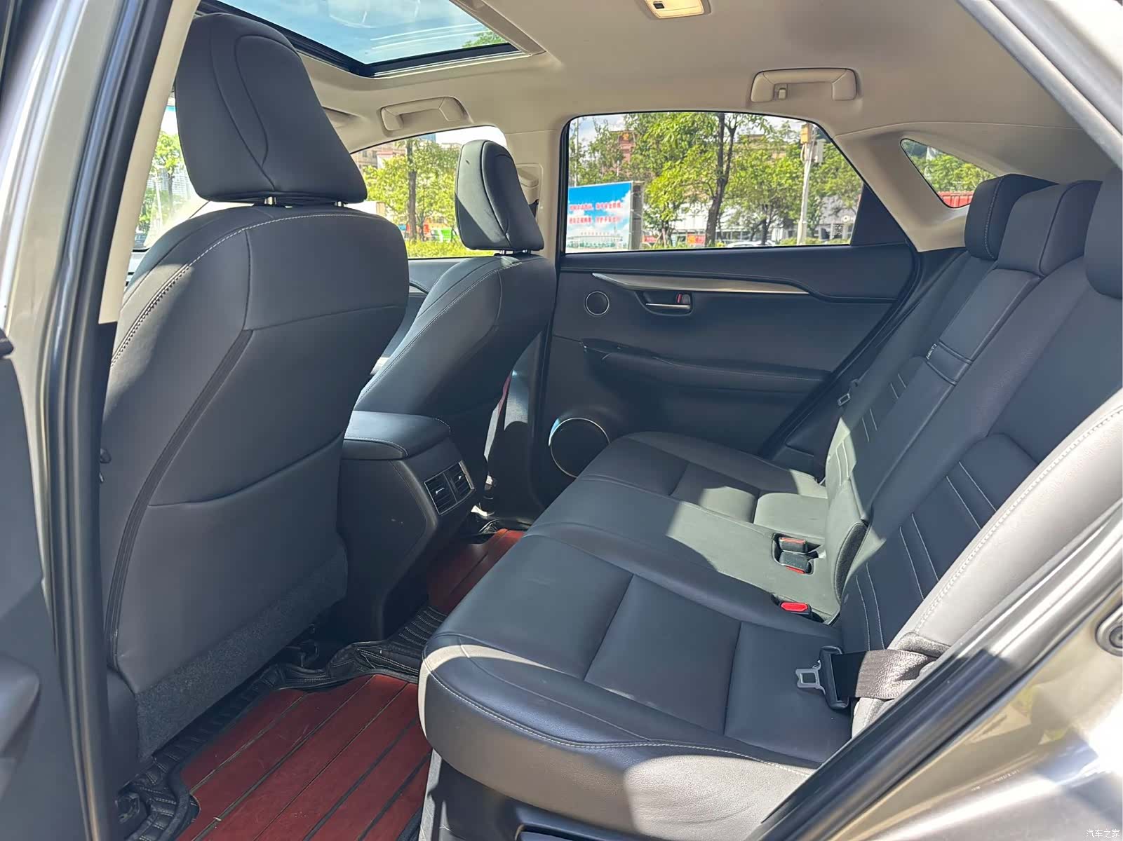 Lexus NX, 2018 все фото
