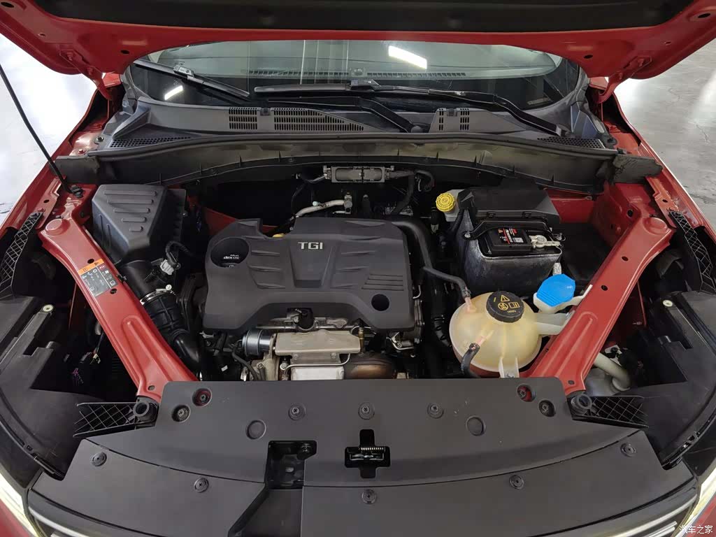 Roewe RX5, 2016 6