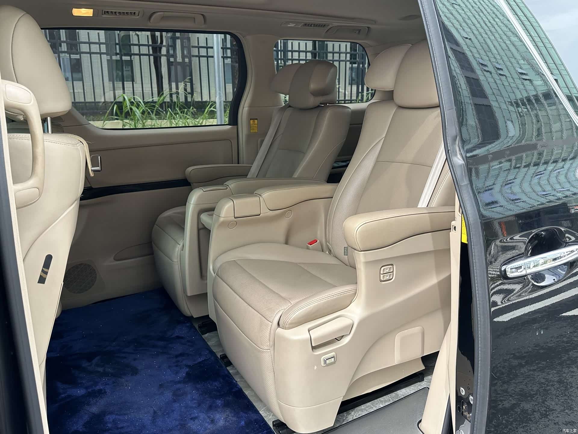 Toyota Alphard, 2014 6