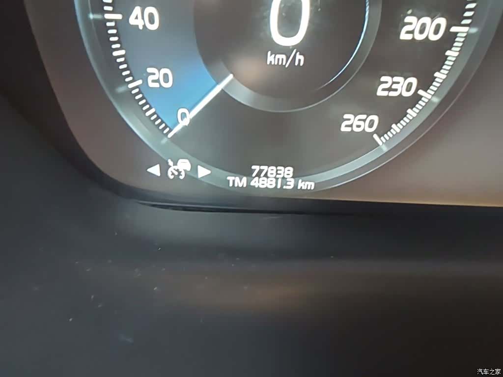 Volvo XC60, 2018 все фото