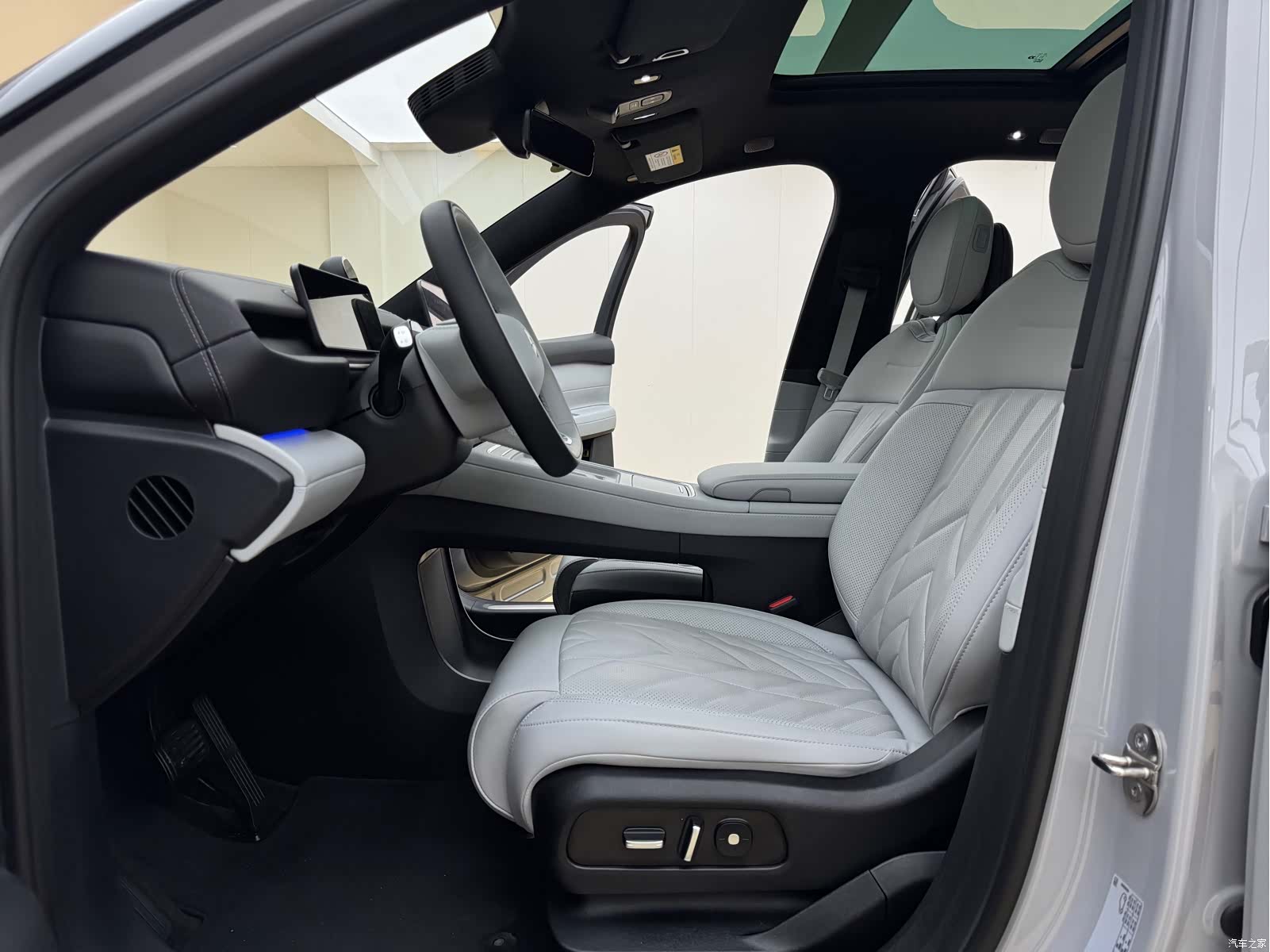 NIO ES6, 2025 15