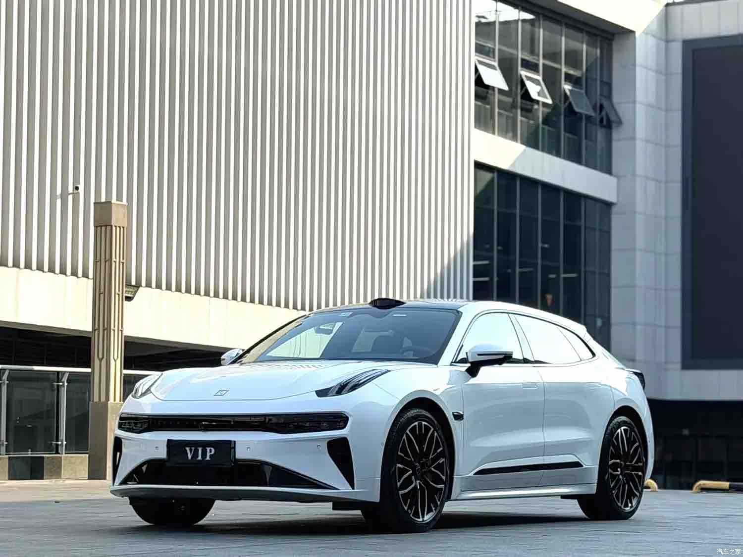 Zeekr 001