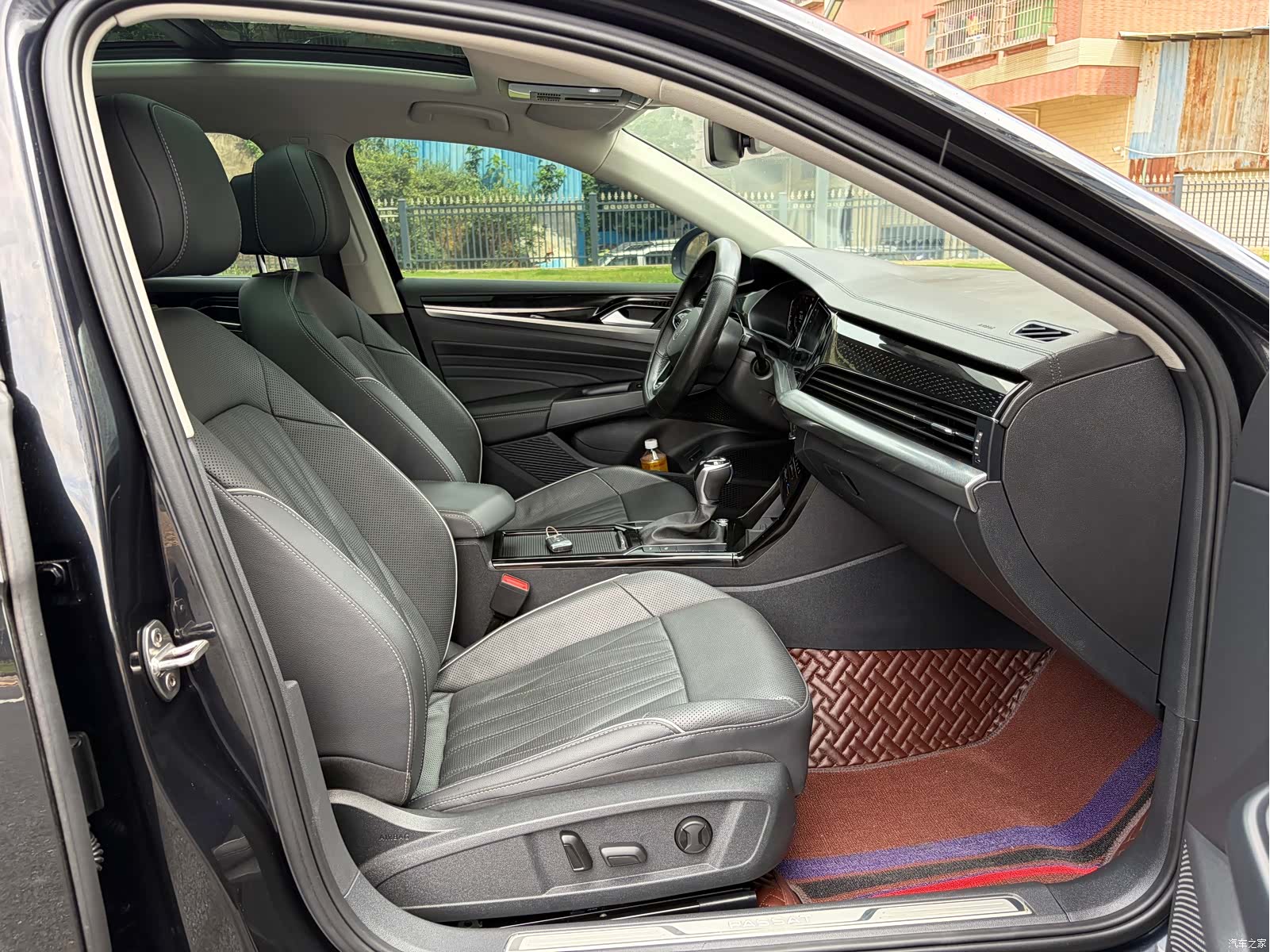Volkswagen Passat, 2022 13