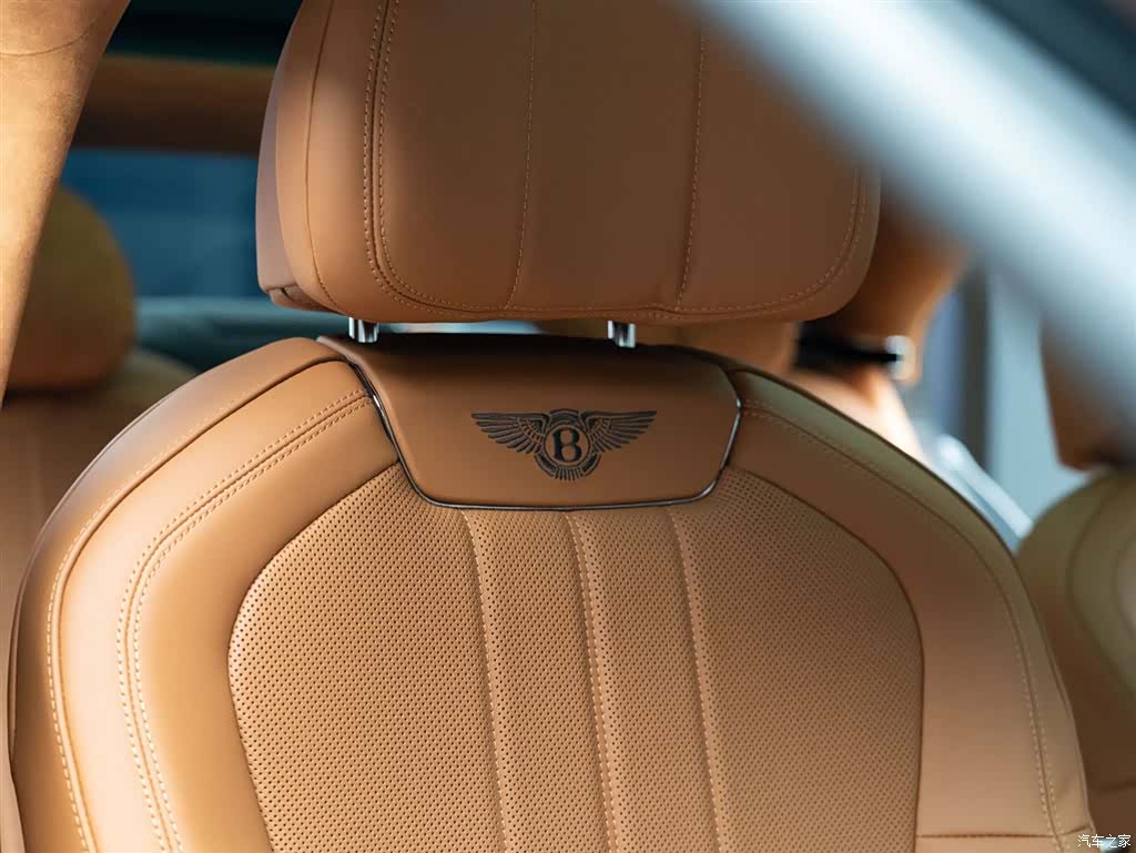 Bentley Flying Spur, 2022 16