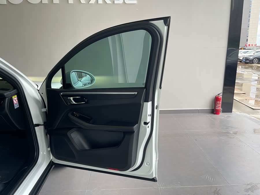 Porsche Macan 2020, фото 24