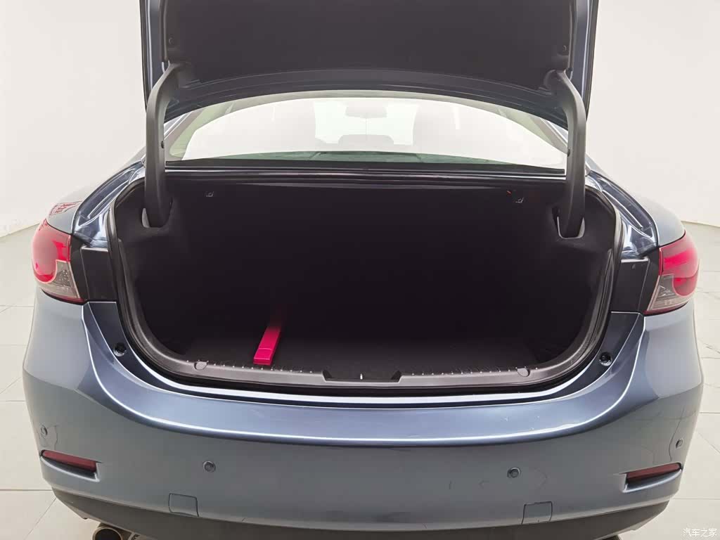 Mazda Atenza, 2017 16