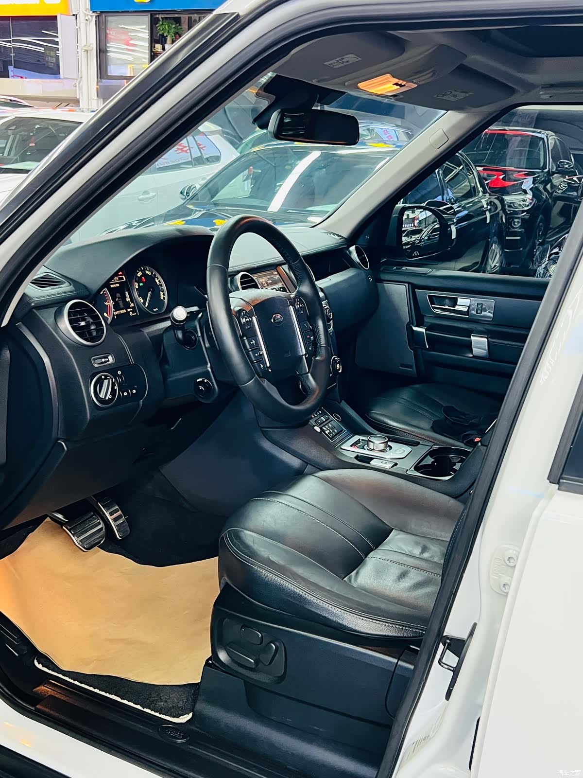 Land Rover Discovery, 2016 13