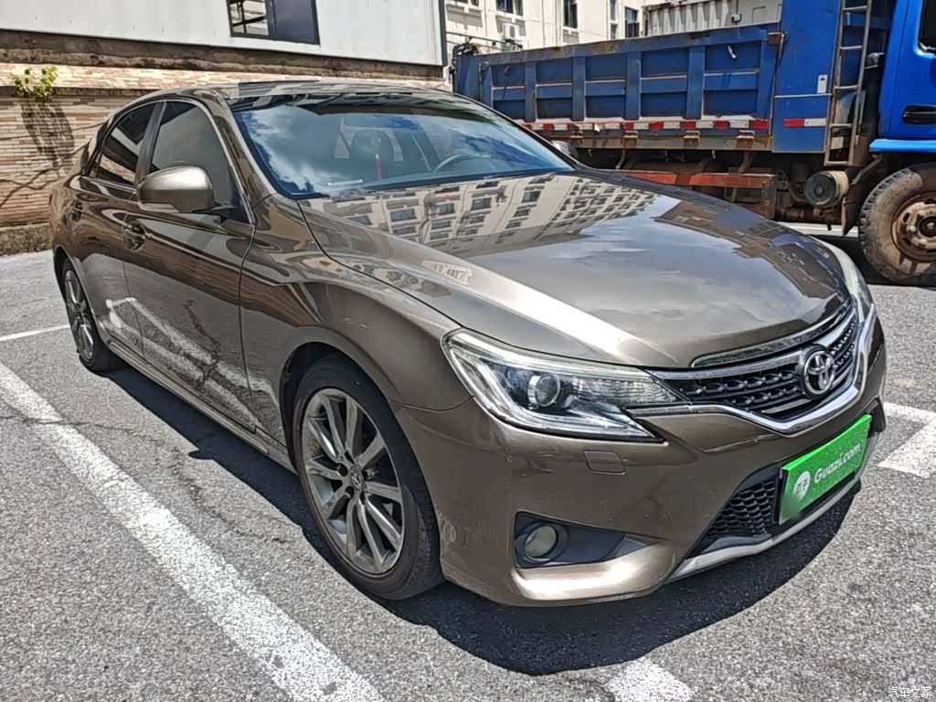 Toyota 2.5V, 2016 4