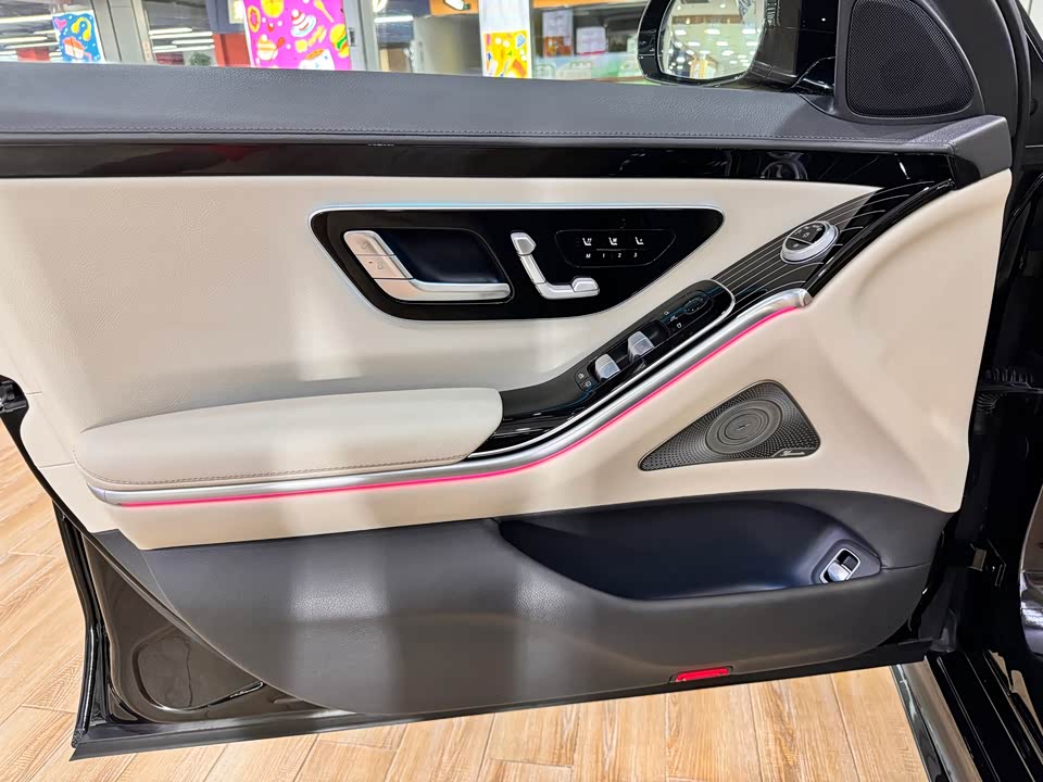 Mercedes-Benz S-class Mercedes-Benz S-class