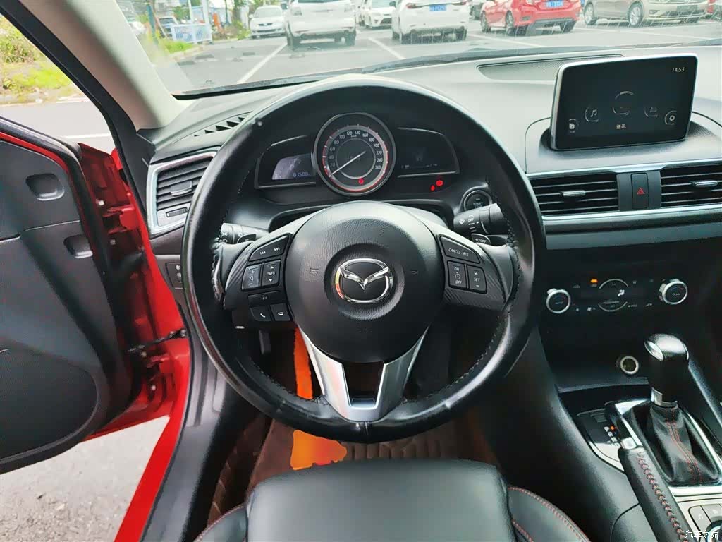 Mazda Mazda3, 2015 11