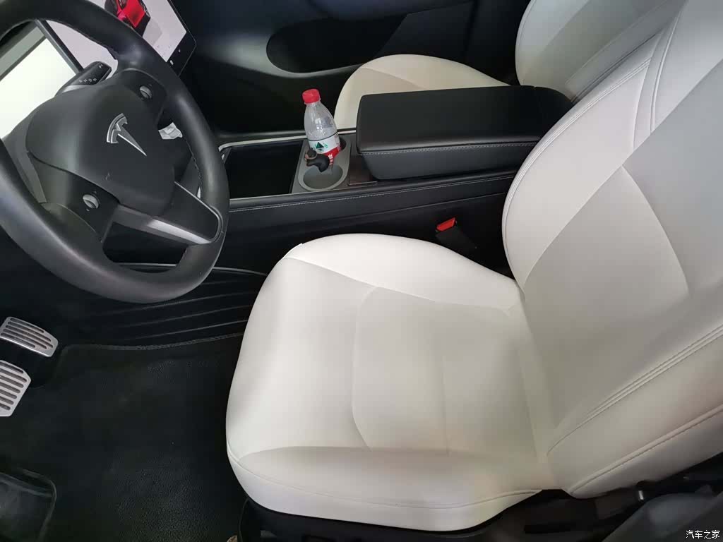 Tesla Model Y, 2022 10