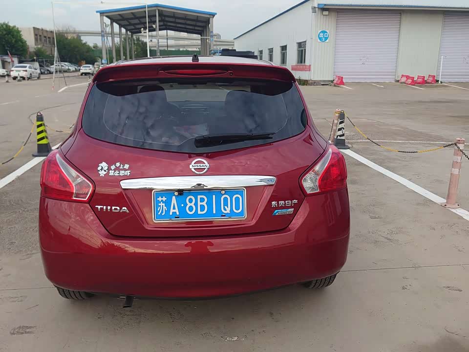 Nissan TIIDA