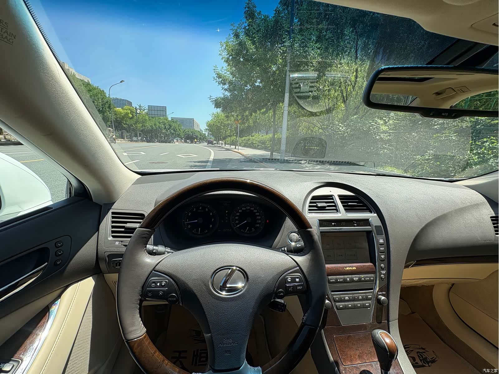 Lexus ES, 2010 23