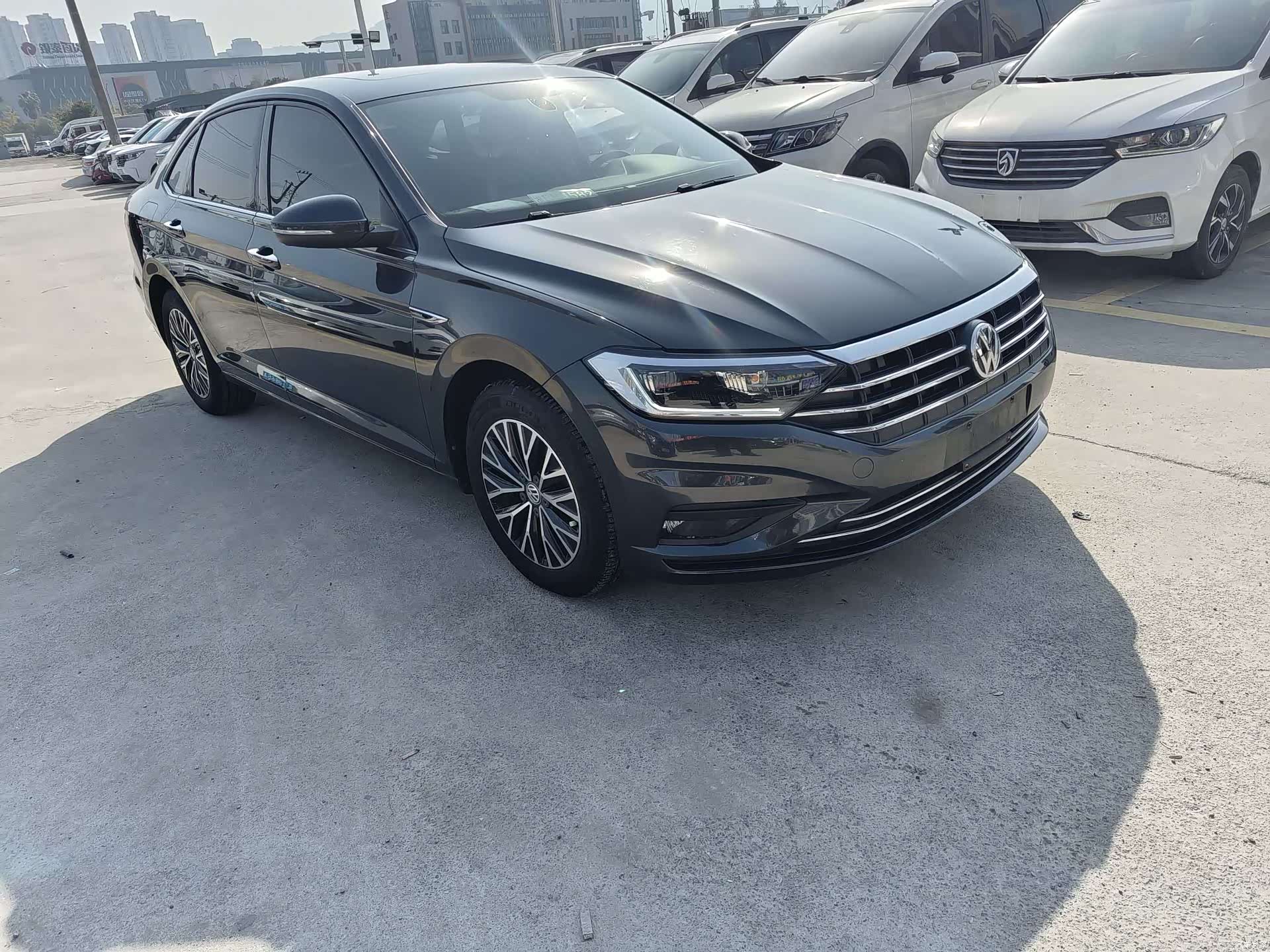 Volkswagen Sagitar, 2021 2