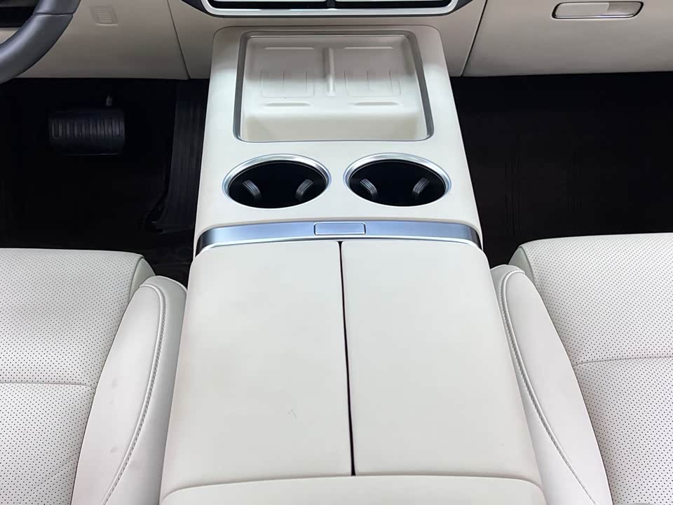 Li Auto Ideal L6
