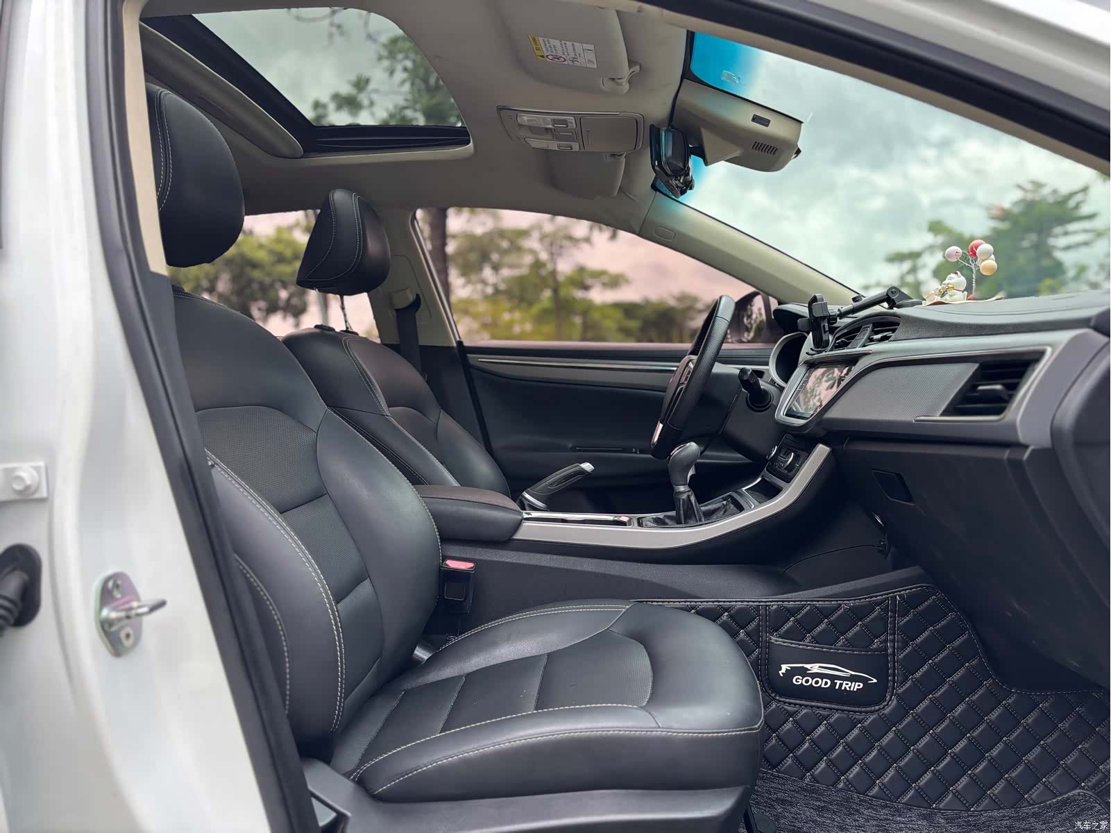 Geely Emgrand, 2019 14