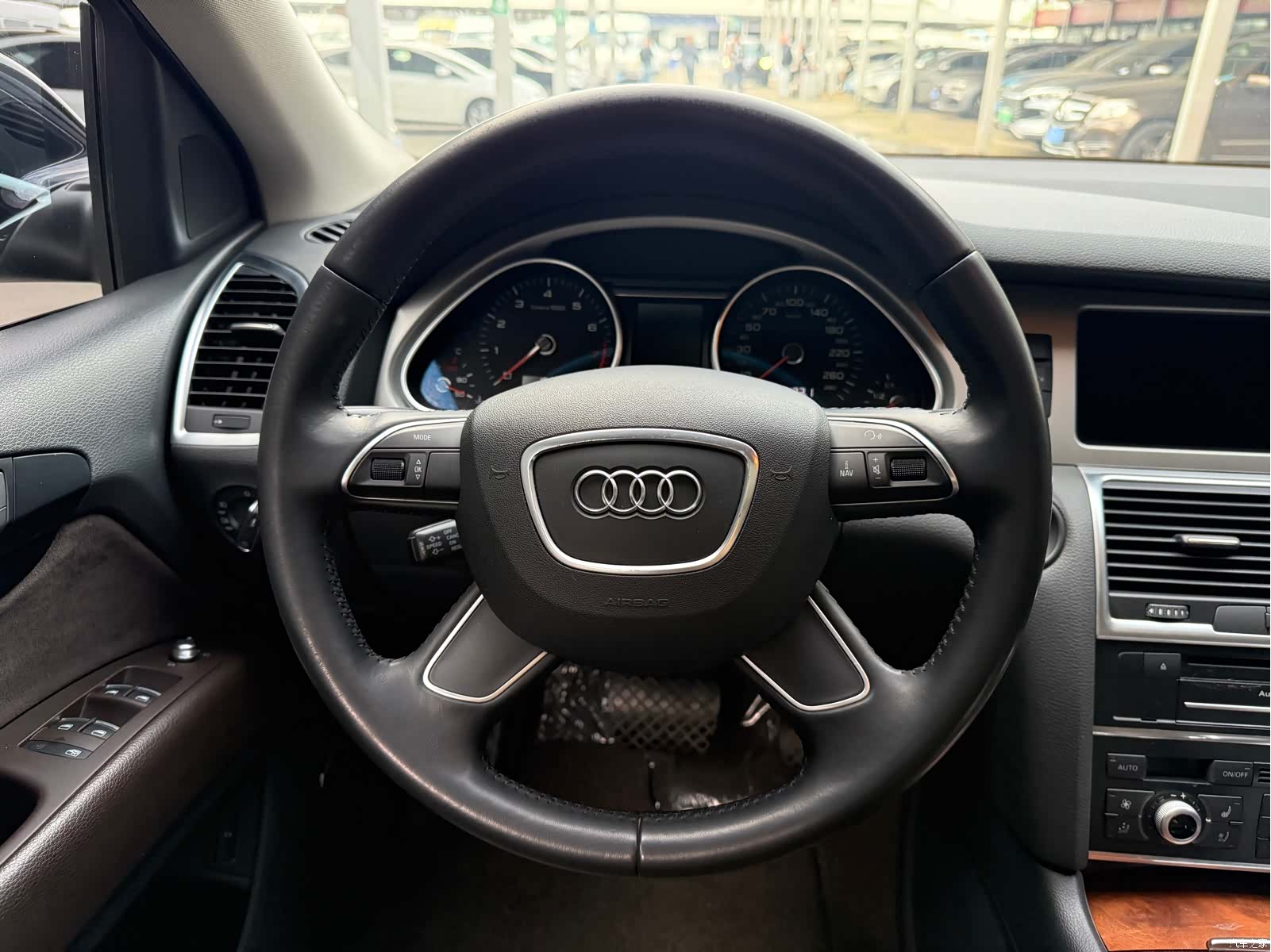 Audi Q7, 2015 9