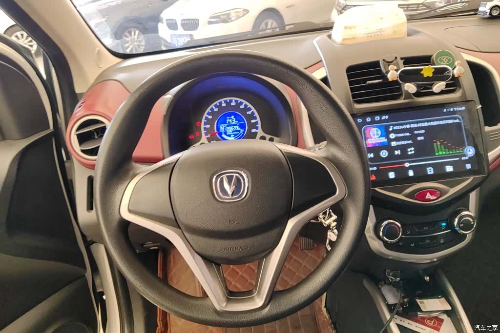 Changan EV260, 2018 15