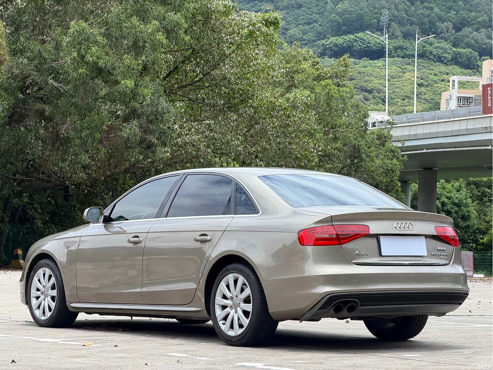 Audi A4L, 2014 15