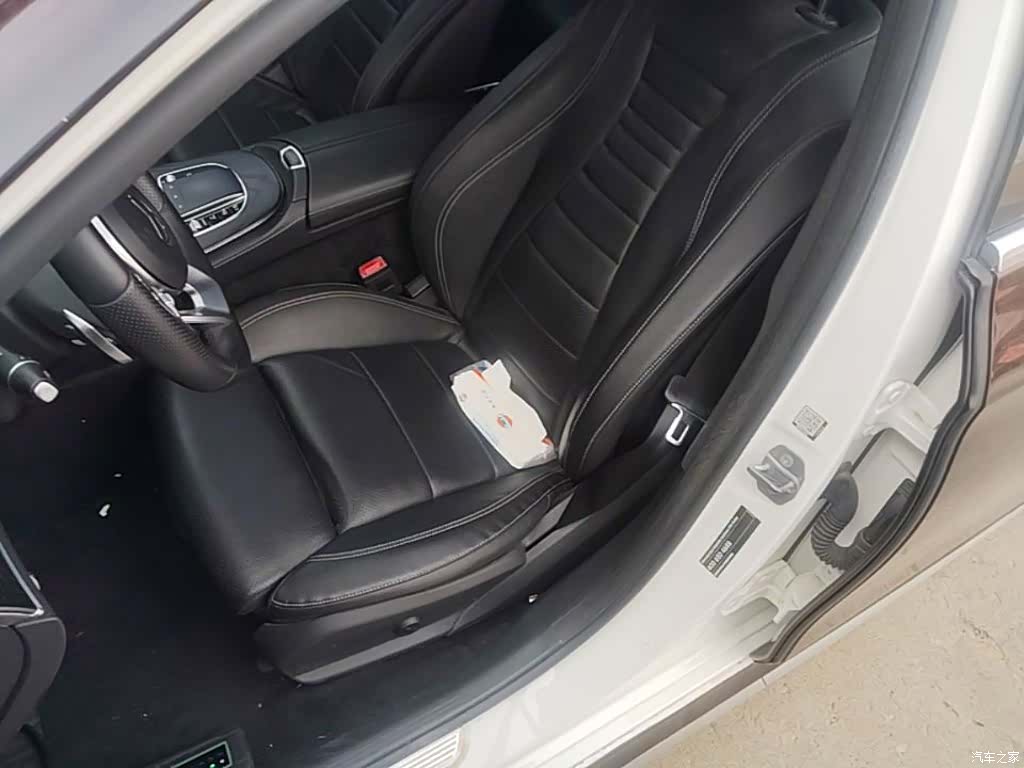 Mercedes-Benz E-Class, 2019 15