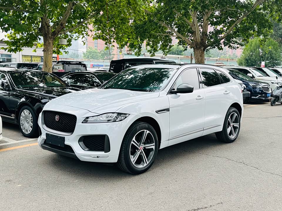Jaguar F-PACE Jaguar F-PACE