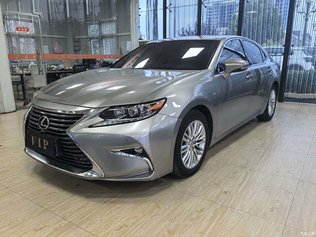 Lexus ES, 2017 1