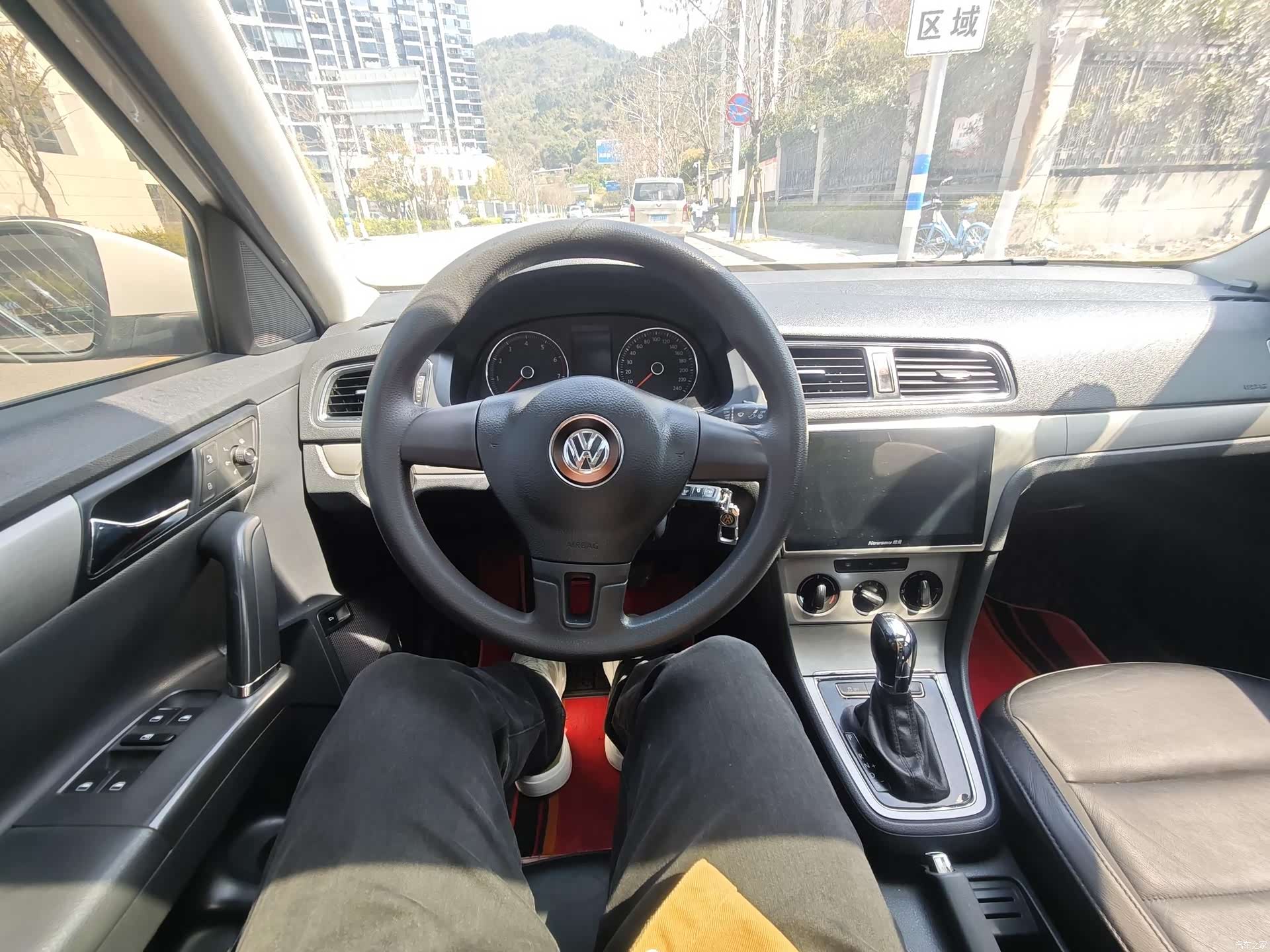 Volkswagen Lavida, 2013 9