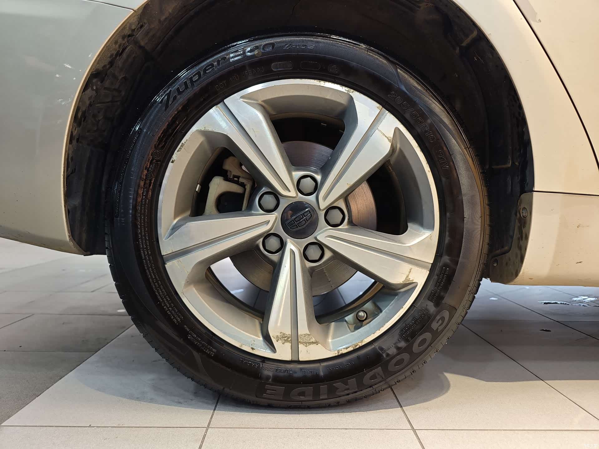Geely Emgrand, 2018 29